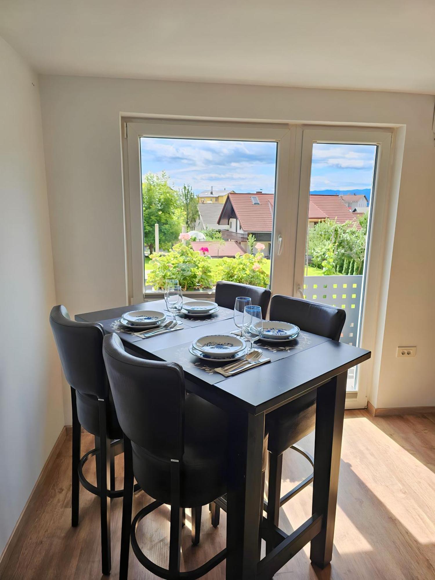 Charming Bella Hideout - Adults Only Apartment Jesenice Exterior photo